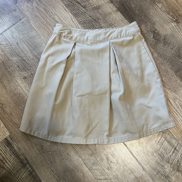 Cat & Jack uniform skorts - Picture 3 of 8